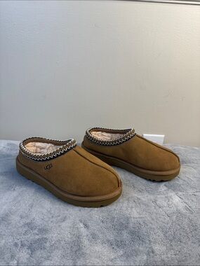UGG Tasman Slipper - Chestnut Tan - Women's Size 6
